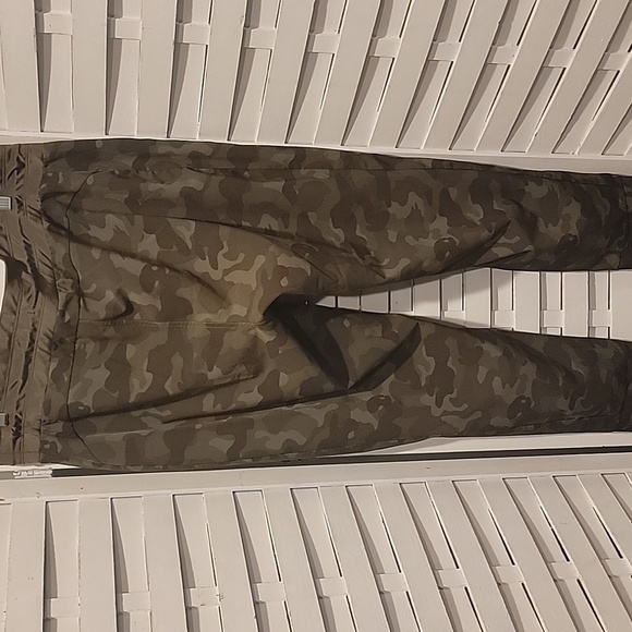 Marrakech Anthropologie Camoflage Jogger Pants Size 12 - Picture 5 of 5